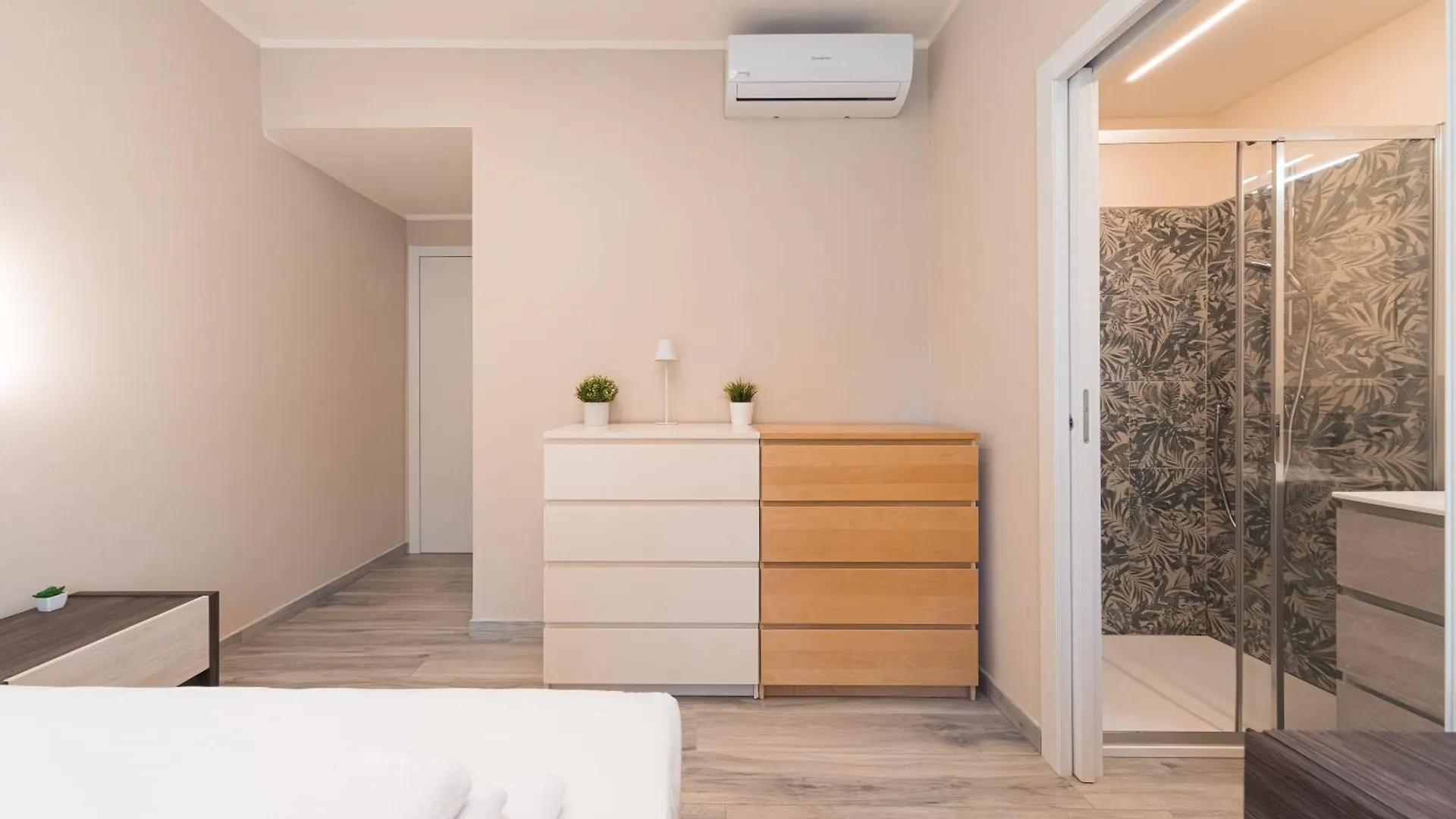 Affittacamere Dall'Arca Suites Bologna Station - Center - Fiera Italia