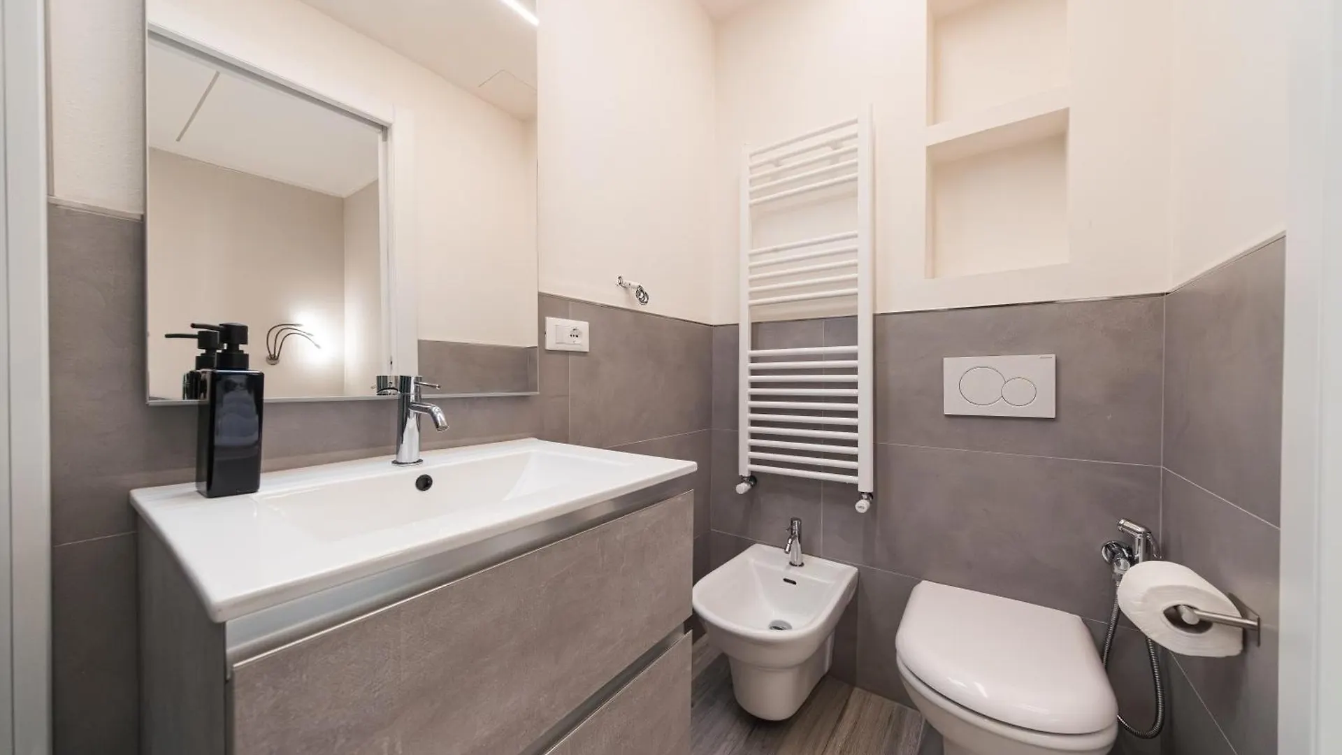 Dall'Arca Suites Bologna Station - Center - Fiera