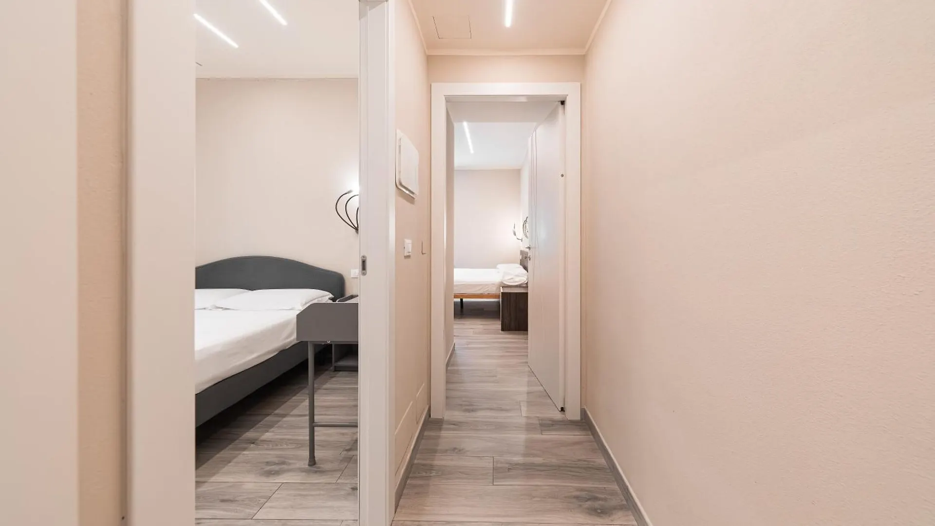 Dall'Arca Suites Bologna Station - Center - Fiera Italia